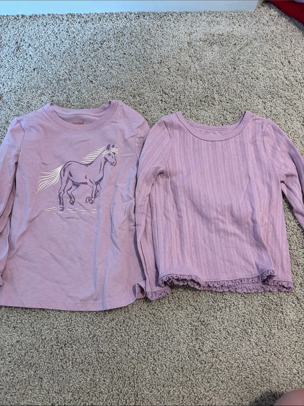 Girls' Lavender Long-Sleeve Tops - Horse Graphic & Ruffle Hem